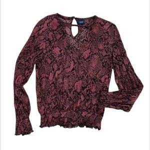 Daytrip size medium snake print blouse shirt